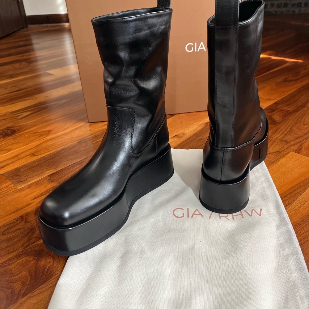 GIA BORGHINI
Rosie 23 platform-sole boots, size 38.5, NEW - Picture 3 of 17